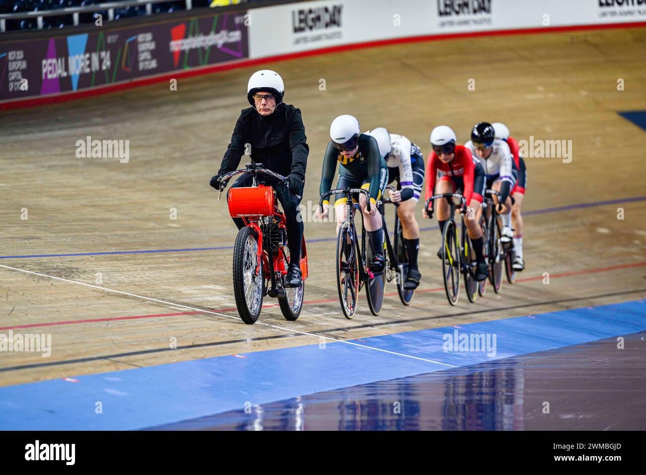 MANCHESTER, REGNO UNITO. 25 febbraio, 24. Una visione generale del Women Keirin 1 ° Round degli eventi finali durante i Campionati nazionali britannici di pista 2024 al National Cycling Centre di domenica 25 febbraio 2024 a MANCHESTER, REGNO UNITO. Crediti: Taka G Wu/Alamy Live News Foto Stock