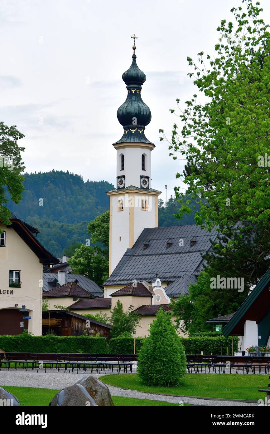 Chiesa Parrocchiale, Sankt Gilgen, St Gieng, è un villaggio sul lago Wolfgang, Salisburgo, Austria, Europa Foto Stock