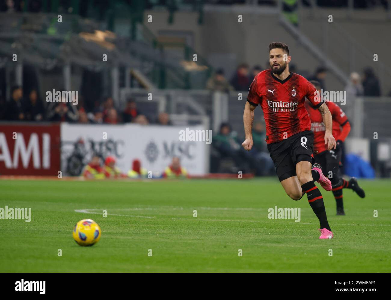 Milano, Italia. 25 febbraio 2024. Olivier Giroud dell'AC Milan durante la partita di calcio di serie A tra AC Milan e Atalanta BC il 25 febbraio 2024 allo Stadio San Siro di Milano. Crediti: Nderim Kaceli/Alamy Live News Foto Stock