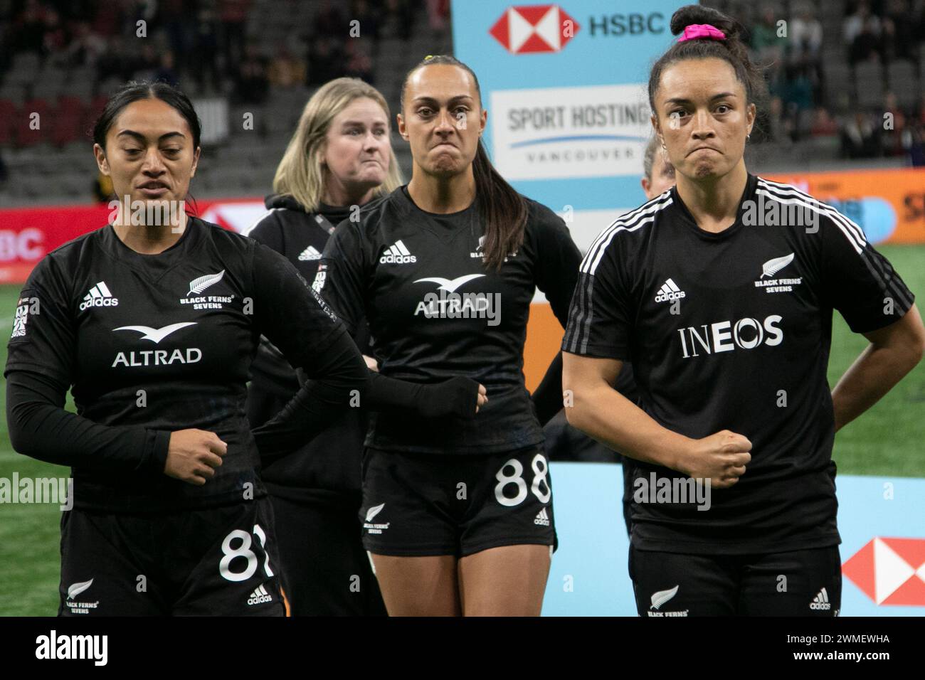 Vancouver, Canada. 25 febbraio 2024. VANCOUVER, BC - FEBBRAIO 25: La squadra femminile neozelandese celebra la vittoria della HSBC World Rugby Sevens Series 2024 al BC Place Stadium il 25 febbraio 2024 a Vancouver, Canada. (Foto di Tomaz Jr/PxImages) credito: PX Images/Alamy Live News Foto Stock