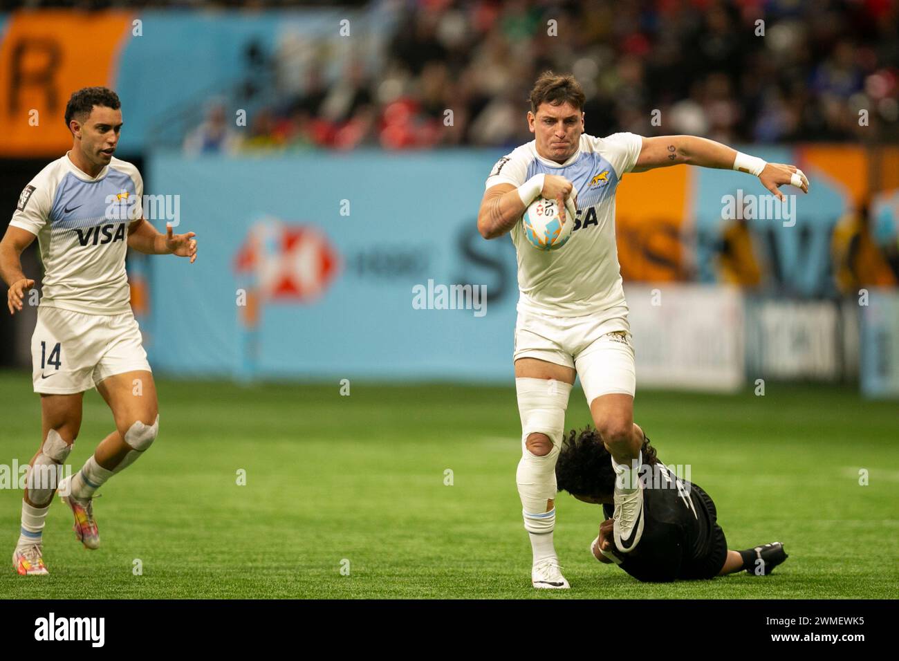 Vancouver, Canada. 25 febbraio 2024. VANCOUVER, BC - FEBBRAIO 25: Ultima partita tra nuova Zelanda e Argentina come parte del World Rugby HSBC Sevens Challenger 2024 al BC Place Stadium il 25 febbraio 2024 a Vancouver, Canada. (Foto di Tomaz Jr/PxImages) credito: PX Images/Alamy Live News Foto Stock