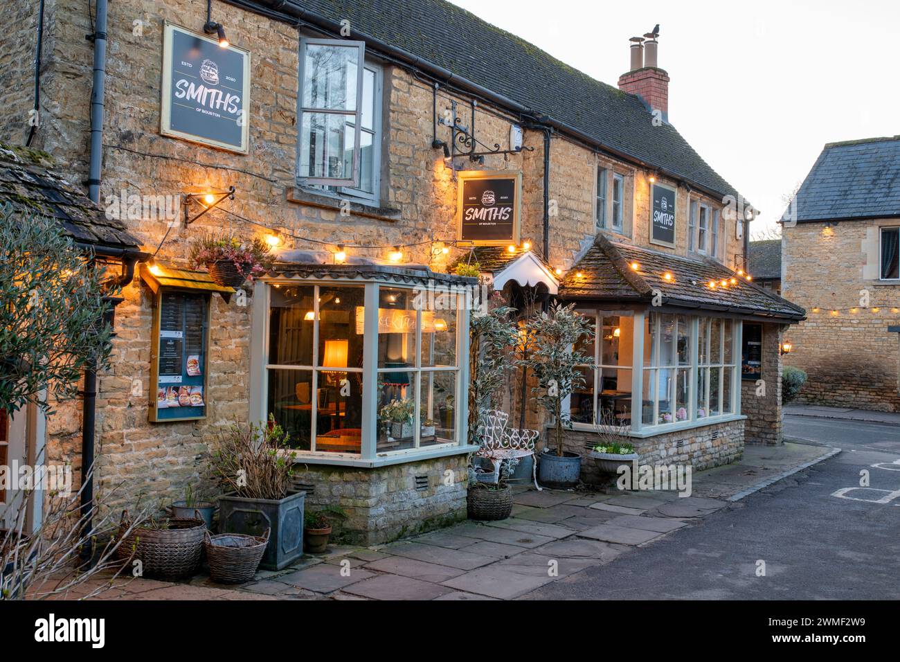 Ristorante Smiths of Bourton. Bourton on the Water, Cotswolds, Gloucestershire, Inghilterra Foto Stock