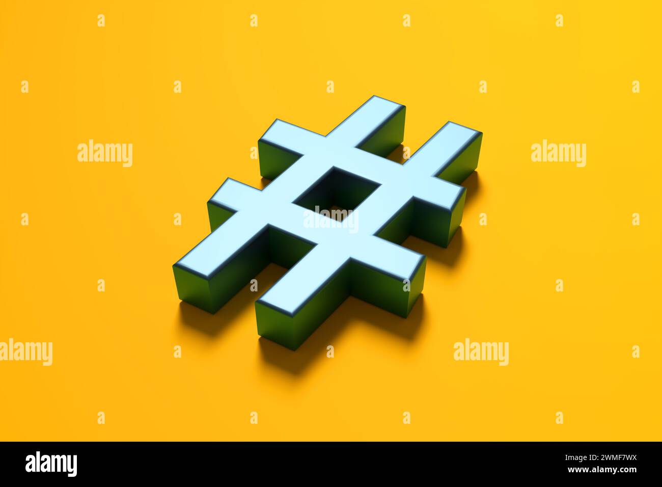 Simbolo hashtag blu metallizzato su sfondo giallo. Concetto di tagging dei metadati delle comunicazioni online e dei social media. Rendering 3D. Foto Stock