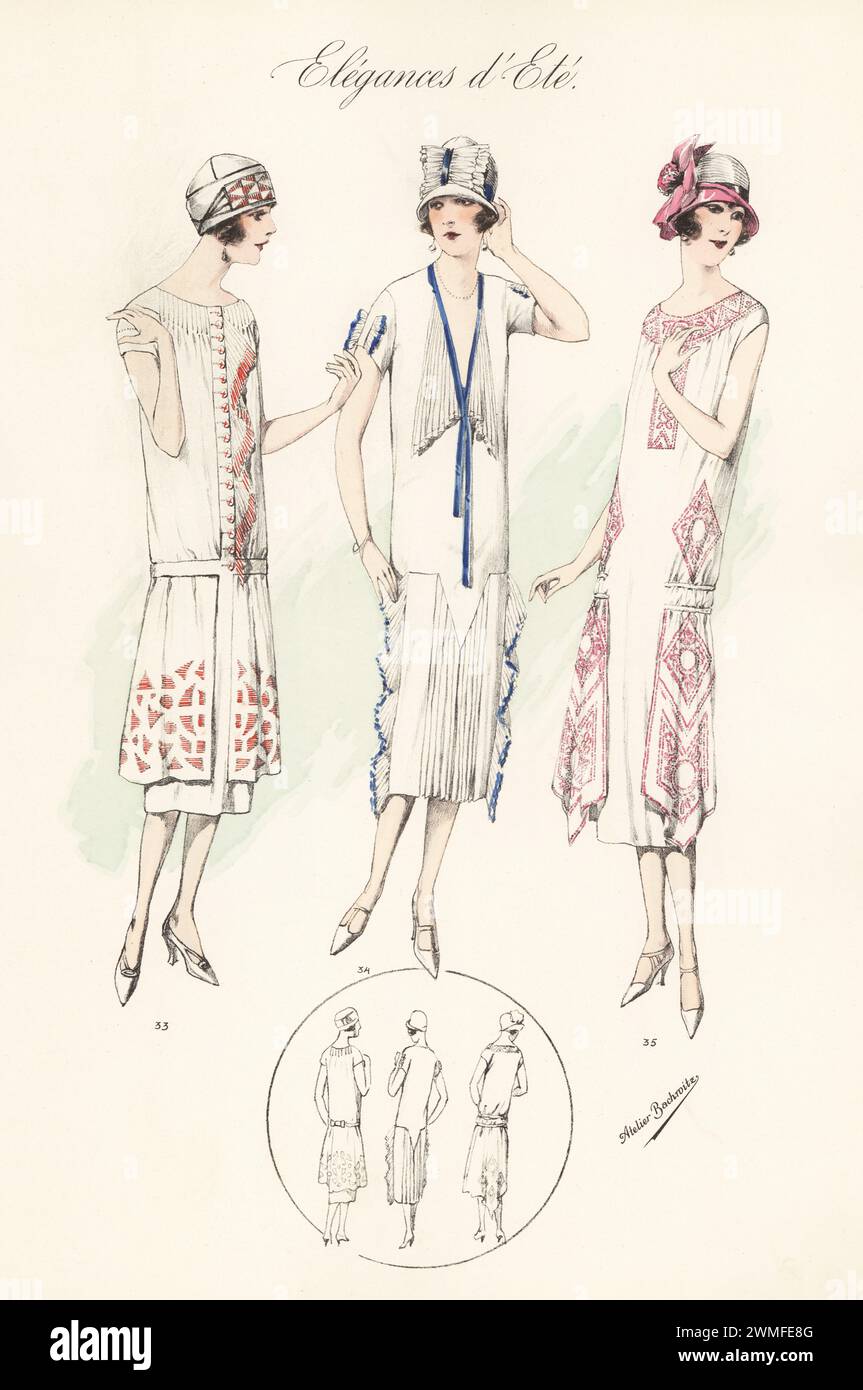 Flappers in cappellini e camici estivi, 1925. Abito in crepe ateniese con taglio davanti 33, abito in tussore con profondo scollo a V con nastro 34 e abito in crepe georgette con ricami colorati 35. Litografia a colori di Atelier Bachwitz di Modell-Kleider fur den Hochsommer, Elegances d'Ete, Fashions for the Hot Season, Atelier Bachwitz AG, Vienna, 1925. Foto Stock