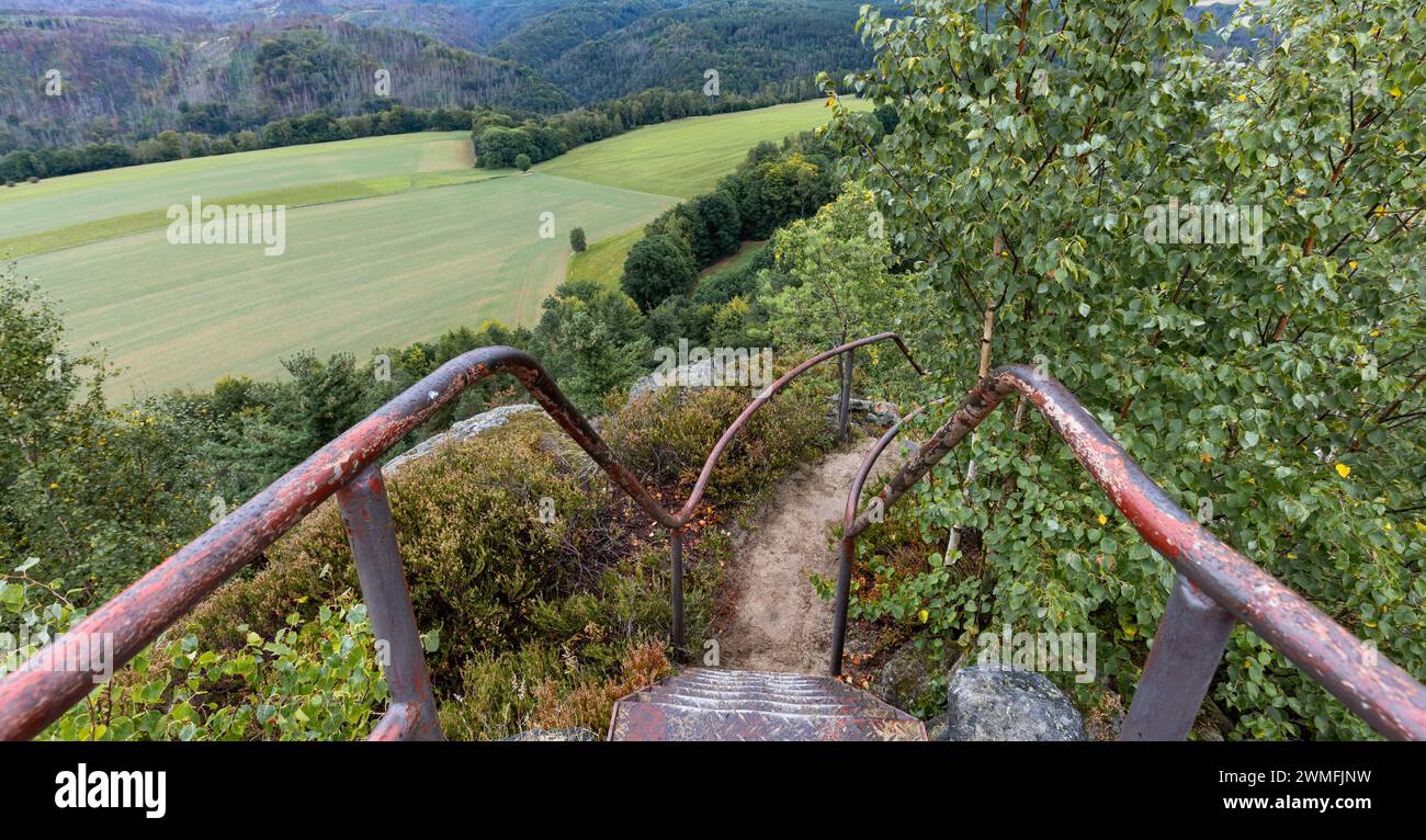 Wandern im Elbsandsteingebirge Blick vom Tafelberg Foto Stock