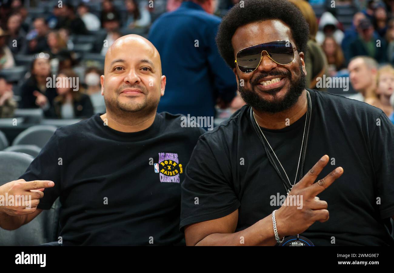 Los Angeles, California, Stati Uniti. 25 febbraio 2024. Gli Harlem Globetrotters giocarono a Los Angeles contro i Washington Generals nel loro tour mondiale del 400, nel 25. Alcune celebrità tra la folla, tra cui i comici Craig Robinson, Frankie Quinones e l'attore Neal McDonough. (Credit Image: © Alexander G. Seyum/Pacific Press via ZUMA Press Wire) SOLO PER USO EDITORIALE! Non per USO commerciale! Crediti: ZUMA Press, Inc./Alamy Live News Foto Stock