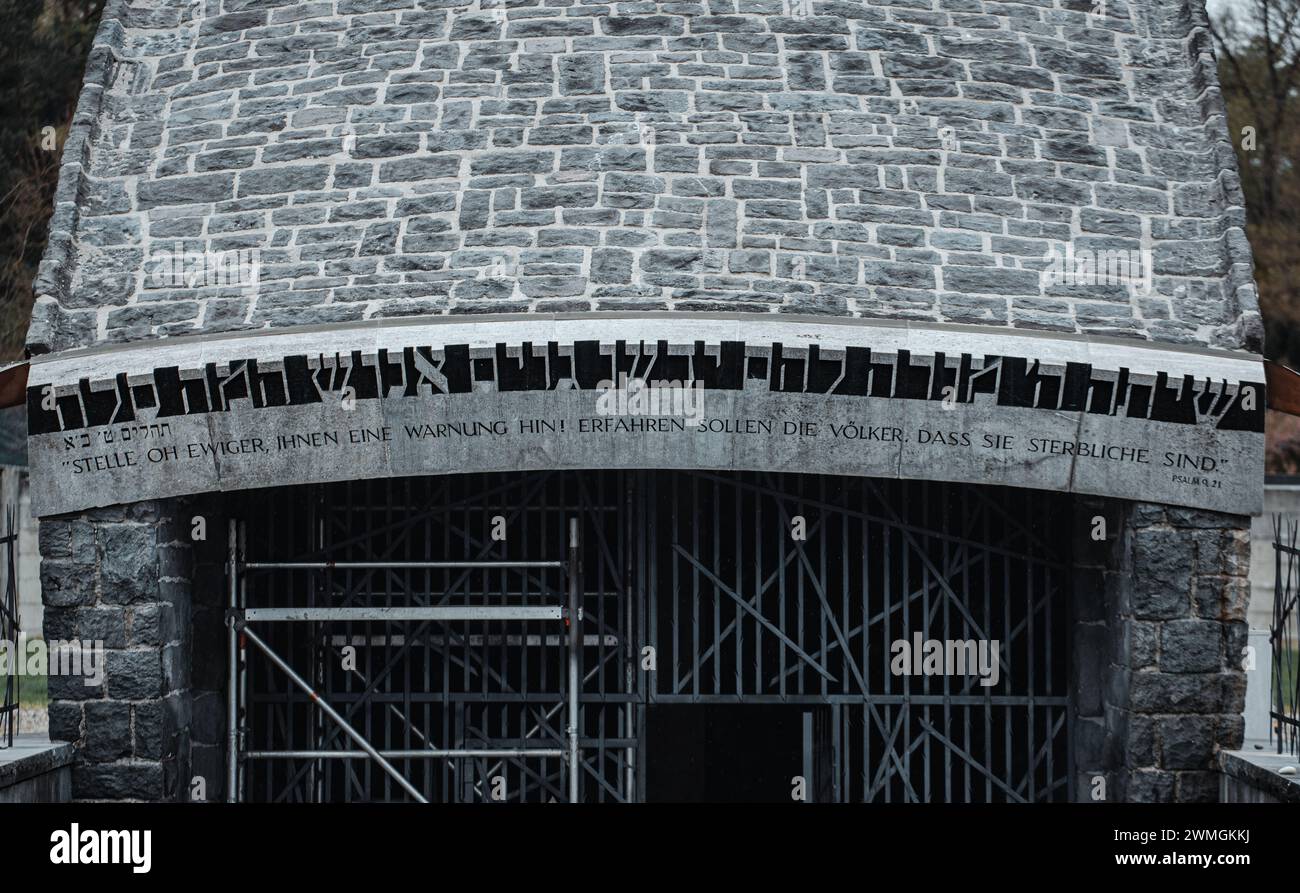 Die jüdische Gedenkstätte in der heutigen Gedänksstätte des Konzentrationslager Dachau. Zur Zeit sind Renovationsarbeiten im Gange. (Dachau, Deutschla Foto Stock