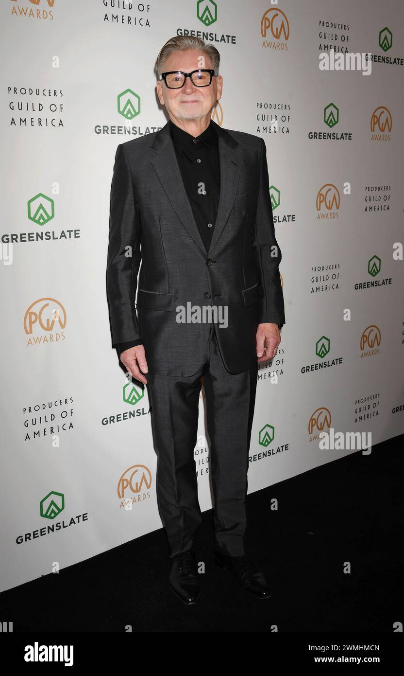 HOLLYWOOD, CALIFORNIA - FEBBRAIO 25: Warren Littlefield partecipa al 35° Annual Producers Guild Awards al Ray Dolby Ballroom il 25 febbraio 2024 Foto Stock