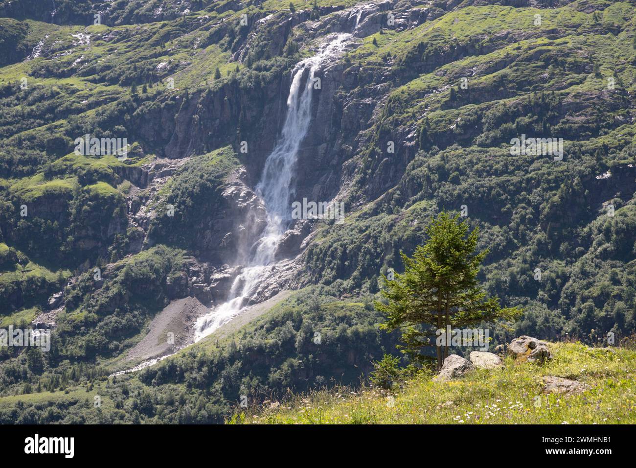 Switerland - la cascata di Holdrifall nella valle di Hineres Lauterbrunnental. Foto Stock