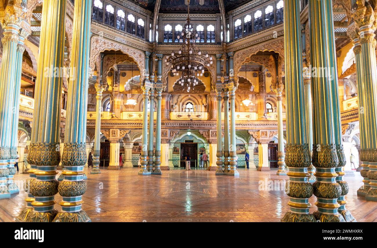 Interno del Palazzo a Mysore, Karnataka, India Foto Stock