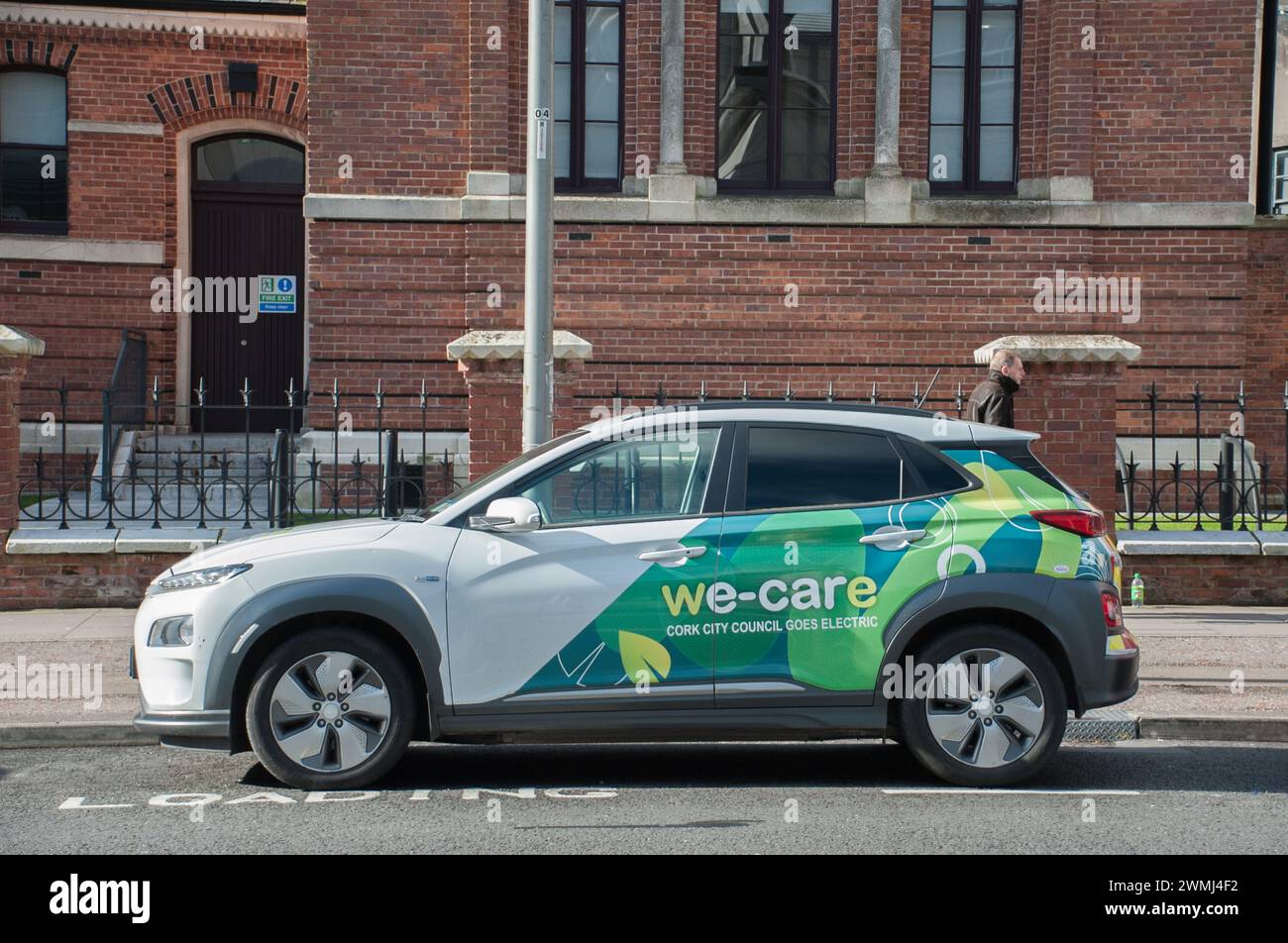 Le auto We-Care della città di Cork sono ecologiche per l'ambiente Foto Stock