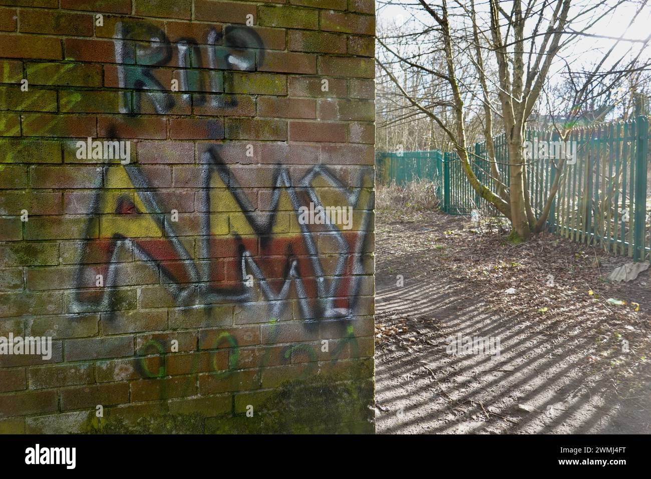Graffiti su un muro vicino al bacino di Birch vale Foto Stock