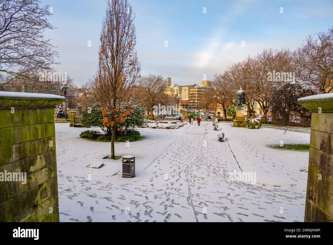 St JohnÕs Garden Liverpool nella neve Foto Stock