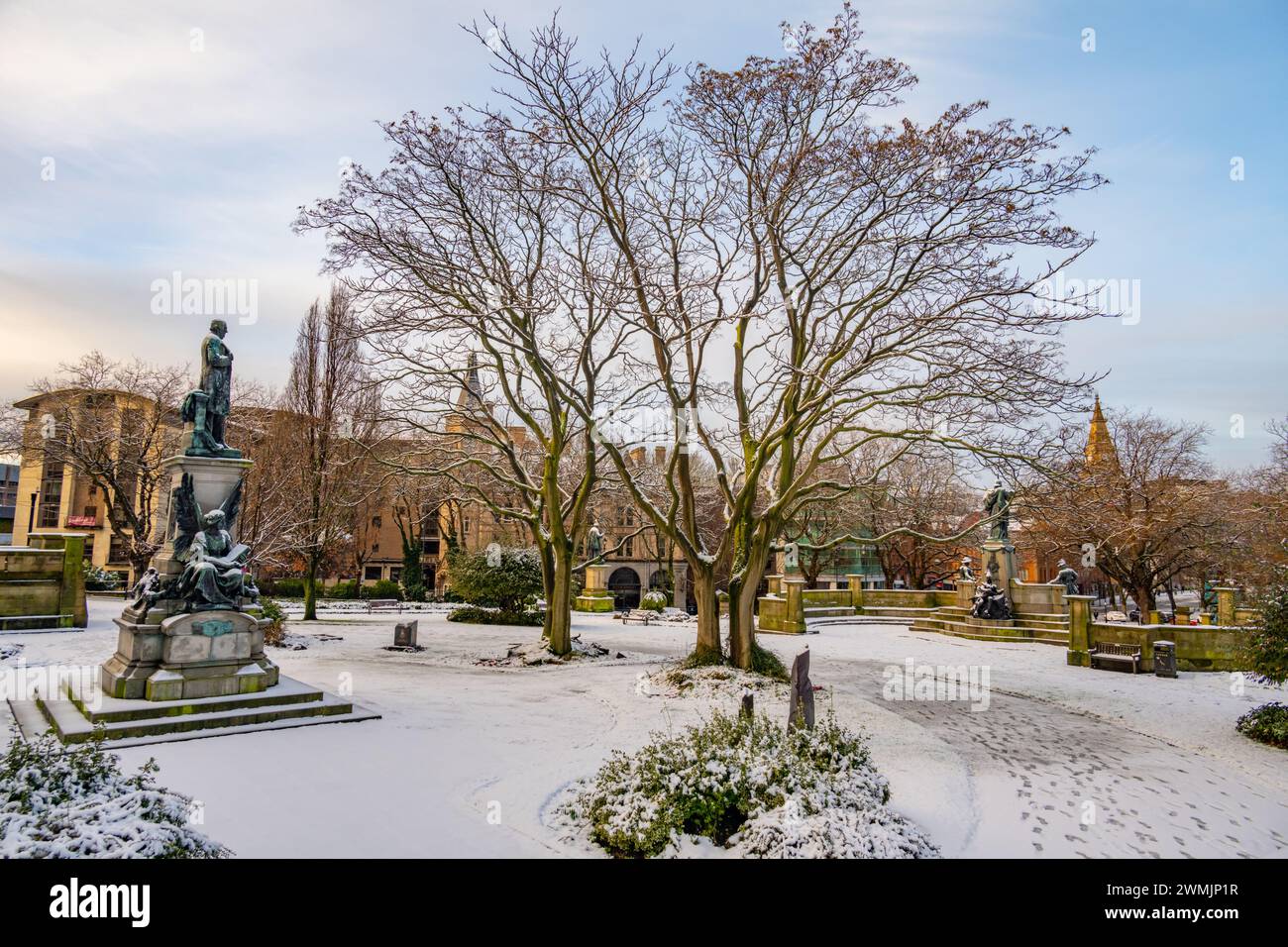 St JohnÕs Garden Liverpool nella neve Foto Stock
