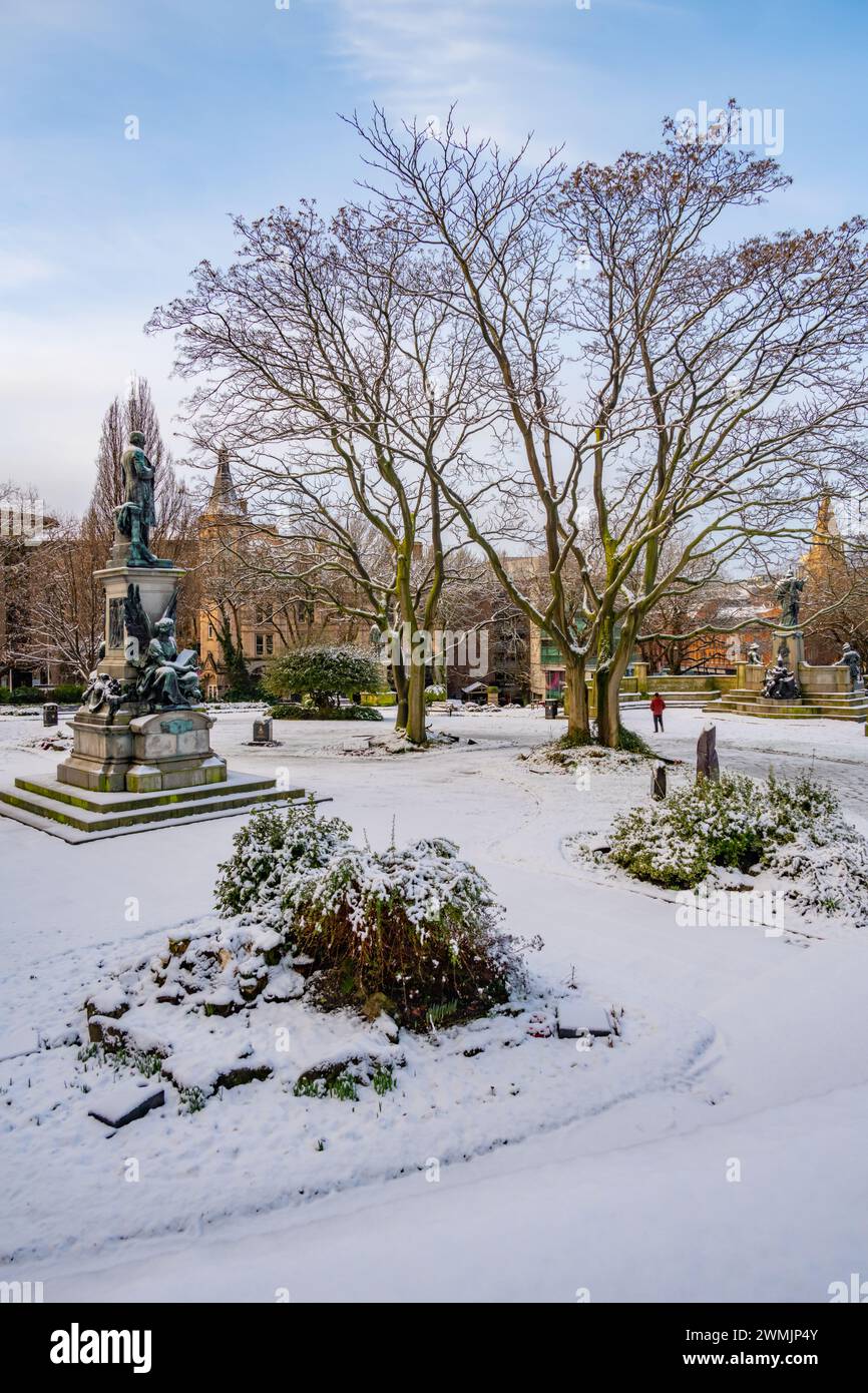 St JohnÕs Garden Liverpool nella neve Foto Stock