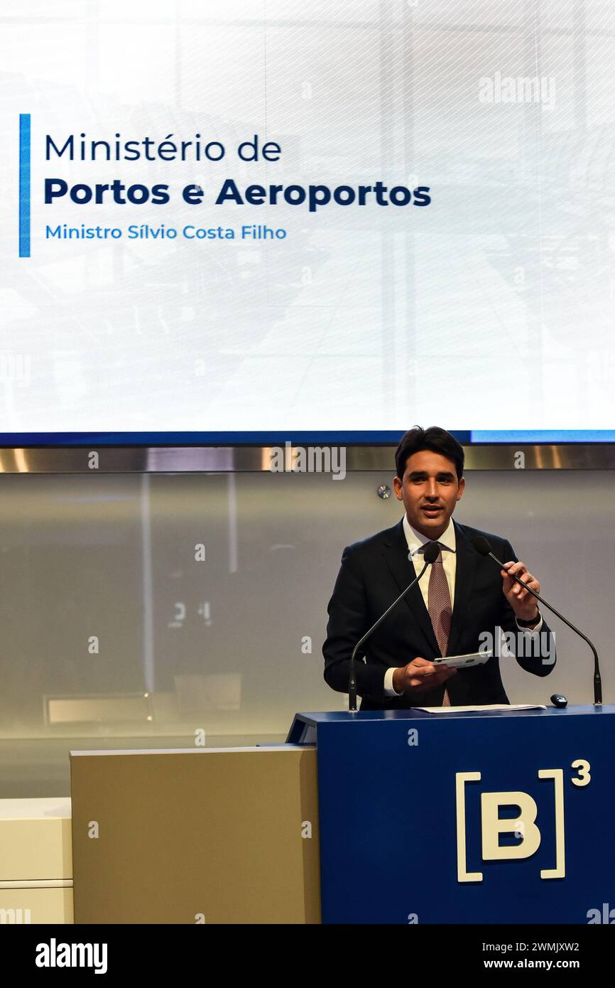 SÃO PAULO, SP - 26.02.2024: MIN. SILVIO COSTA PARTICIPA DE EVENTO SP - partecipa all'evento P3C sulle partnership pubblico-privato (PPP) e sulle concessioni. L'evento discuterà gli investimenti infrastrutturali in Brasile e valuterà lo scenario di partnership pubbliche e private, questo lunedì (26) presso la sede di B3, a São Paolo. (Foto: Roberto Casimiro/Fotoarena) Foto Stock