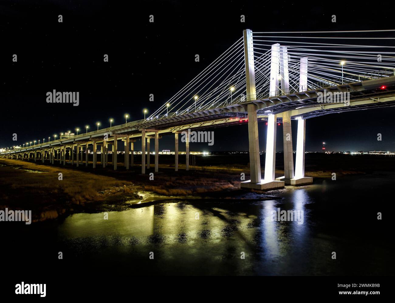 Goethals Bridge di notte, Staten Island, New York, New York, Stati Uniti Foto Stock