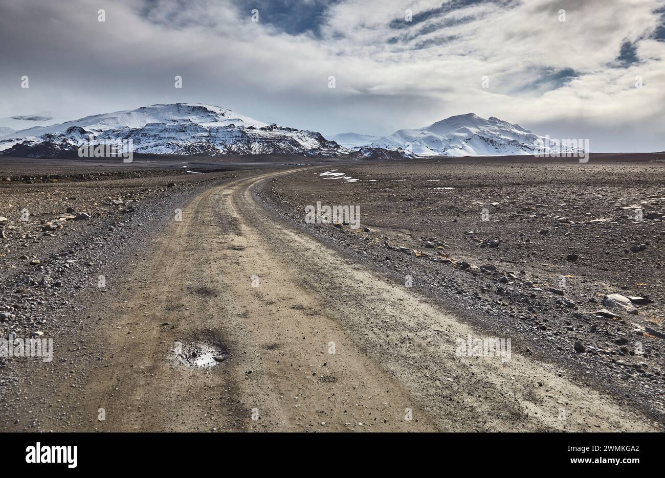 Percorso F550 nelle Highlands occidentali, che conduce al ghiacciaio Langjokull e alla valle di Kaldidalur, Islanda occidentale; Islanda Foto Stock
