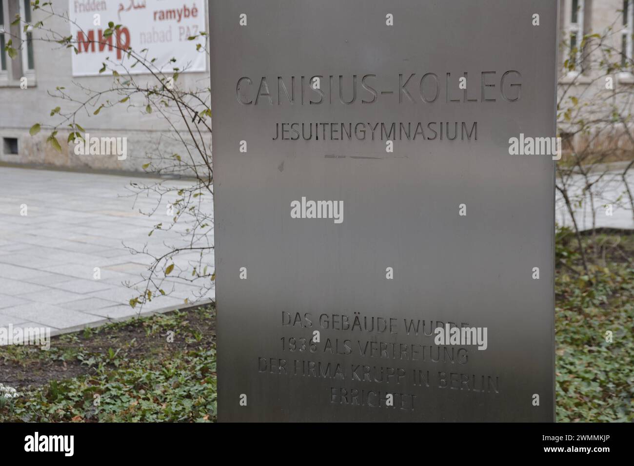 Deutschland, Berlin, Tiergarten, Canisius-Kolleg, staatlich anerkanntes Gymnasium mit altsprachlichem Bildungsgang in freier Trägerschaft des Jesuitenordens. *** Germania, Berlino, Tiergarten, Canisius Kolleg, scuola di grammatica riconosciuta dallo stato con un curriculum di lingua classica gestito in modo indipendente dall'ordine dei Gesuiti Foto Stock