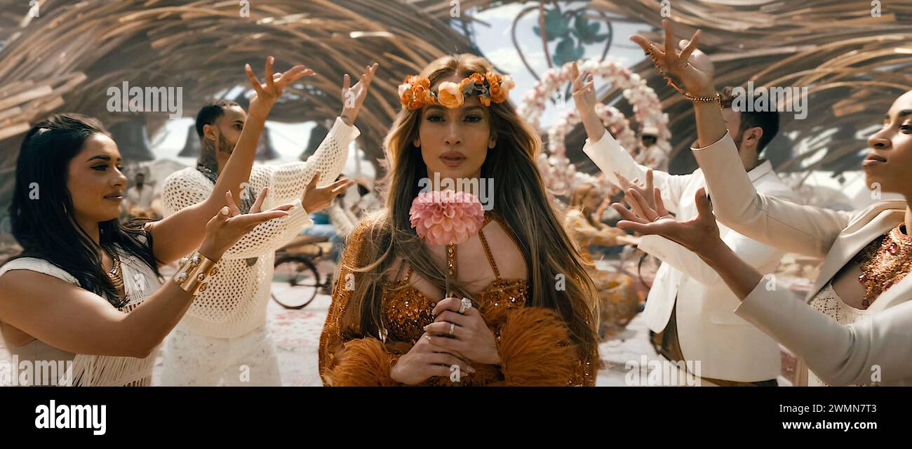 Sono io... Now (2024) diretto da Dave Meyers e interpretato da Jennifer Lopez, Fat Joe e Jane fonda. In concomitanza con l'uscita del suo album omonimo, questa odissea guidata dalla narrazione racconta la storia del viaggio di Jennifer Lopez verso l'amore attraverso i suoi occhi. Pubblicità ancora ***SOLO PER USO EDITORIALE***. Credito: BFA / Amazon Studios Foto Stock