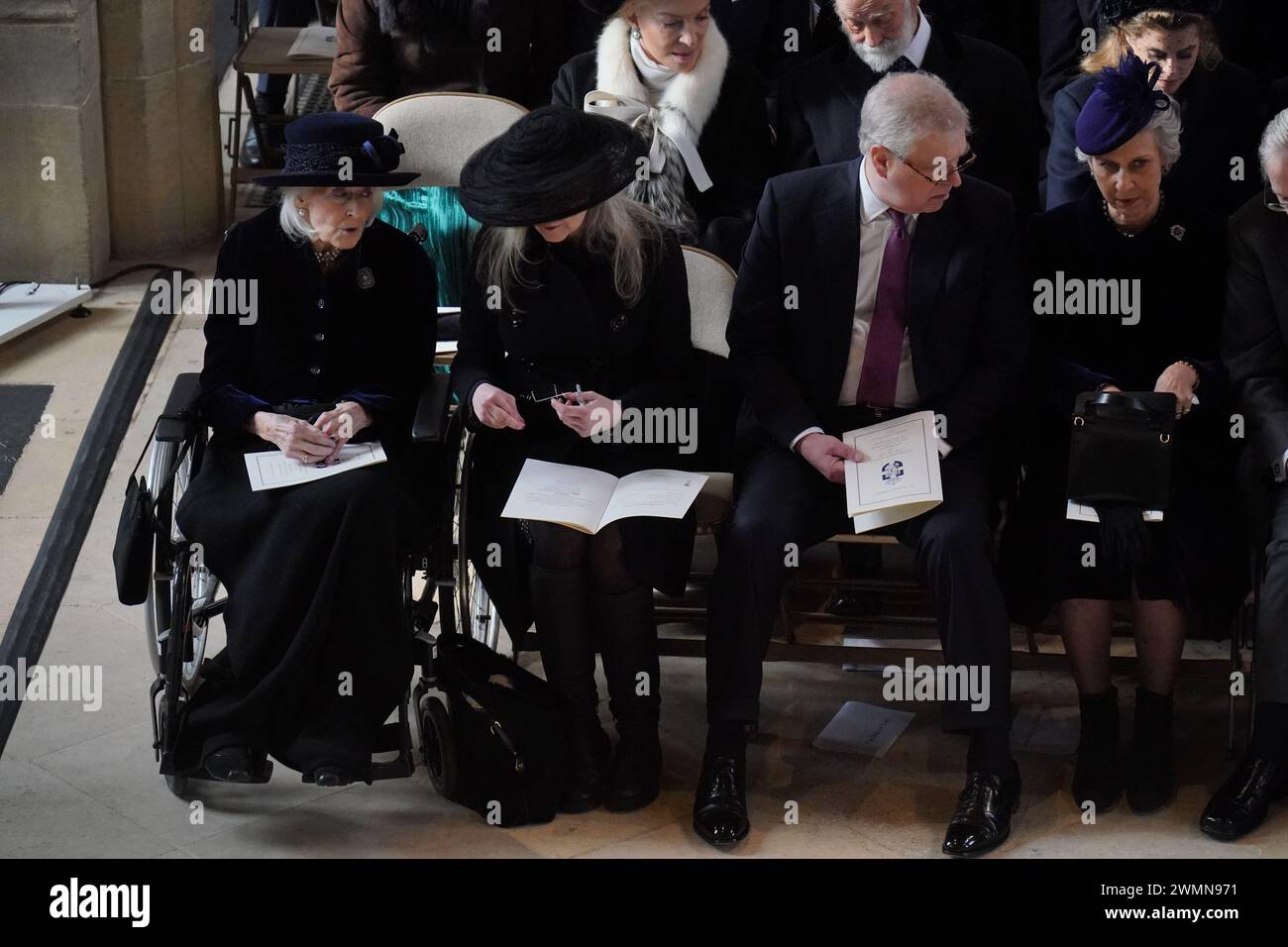 (Da sinistra a destra) la principessa Alexandra la onorevole Lady Ogilvy, Marina Ogilvy, il principe Andrea il duca di York e la duchessa di Gloucester assistono a un servizio di ringraziamento per la vita di re Costantino degli Elleni nella St George's Chapel, nel Castello di Windsor, Berkshire. Data foto: Martedì 27 febbraio 2024. Foto Stock