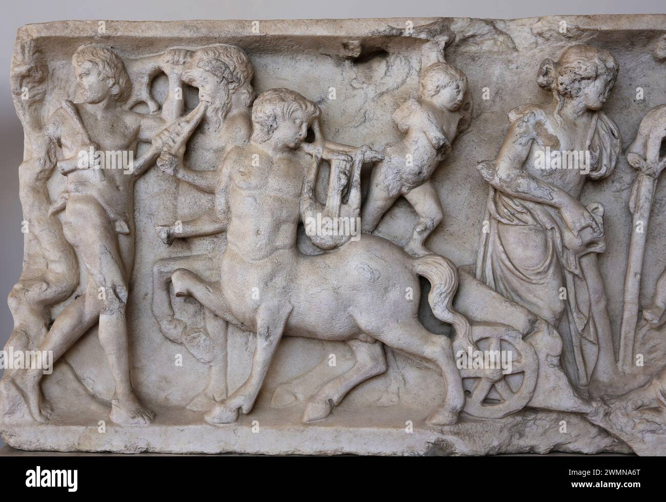 Sarcofago con rappresentazioni di Dioniso ubriaco e Arianna. Marmo di Luni. 160-180 AD. Roma. Via Appia. Museo Nazionale Romano (Terme di Diocleziano Foto Stock