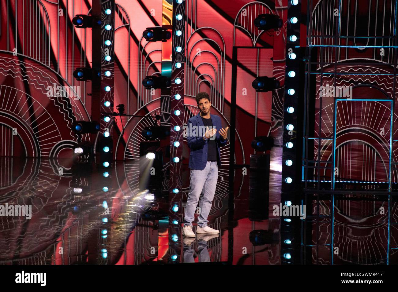 Vincenzo Comunale ha visto parlare al famoso spettacolo comico "Mad in Italy" presso l'auditorium RAI di Napoli. Foto Stock