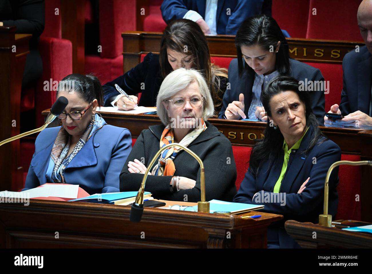 Parigi, Francia. 27 febbraio 2024. Catherine Vautrin, Ministro del lavoro, della salute e della solidarietà durante una sessione di interrogazioni al governo all'Assemblea nazionale francese a Parigi, in Francia, il 27 febbraio 2024. Foto di Tomas Stevens/ABACAPRESS.COM credito: Abaca Press/Alamy Live News Foto Stock