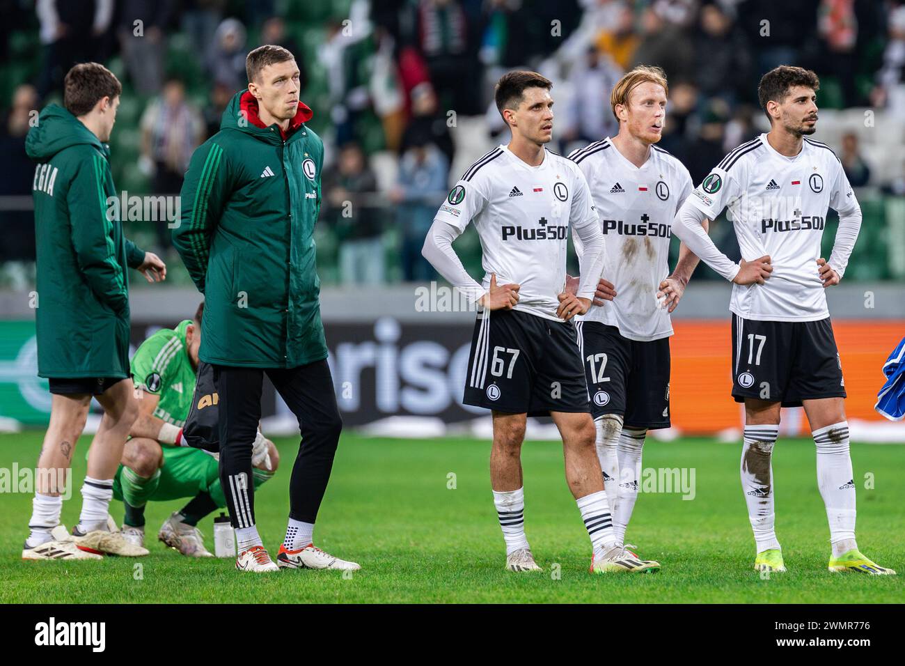 Varsavia, Polonia. 22 febbraio 2024. Dominik Hladun, Bartosz Kapustka, Radovan Pankov, Gil Dias (da L a R) della Legia sono visti dopo la partita di play-off del round di UEFA Europa Conference League tra Legia Warszawa e Molde FK al Marshal Jozef Pilsudski Legia Warsaw Municipal Stadium. Punteggio finale; Legia Warszawa 0:3 Molde FK. (Foto di Mikolaj Barbanell/SOPA Images/Sipa USA) credito: SIPA USA/Alamy Live News Foto Stock