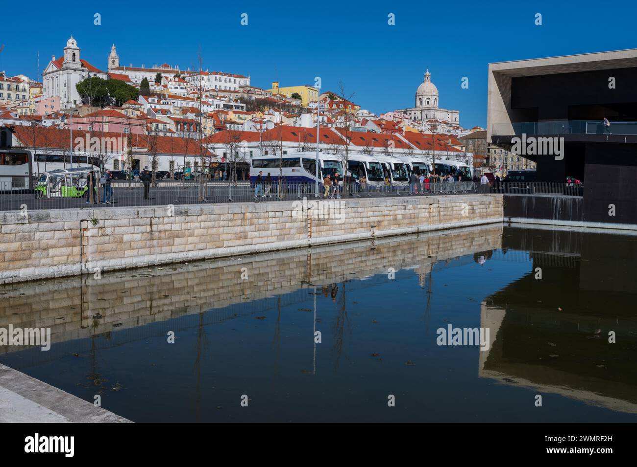 Porto delle navi da crociera di Lisbona - Jardim do Tabaco Quay, Lisbona, Portogallo Foto Stock