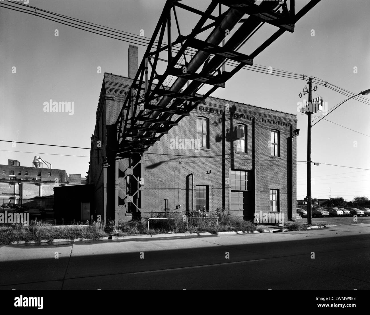 South Front e West SIDE. Vista a nord - edifici commerciali e industriali, Iowa Iron Works Blacksmith Shop, Ninth & Washington Street, Dubuque Foto Stock