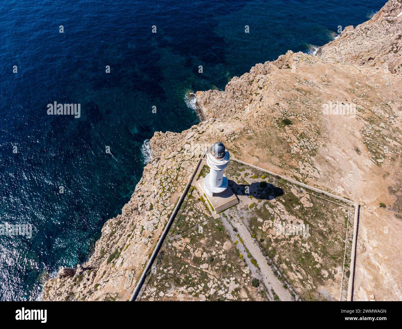 Faro di Cap Barbaria, Formentera, Isole Pitiusas, Comunità Balearica, Spagna Foto Stock