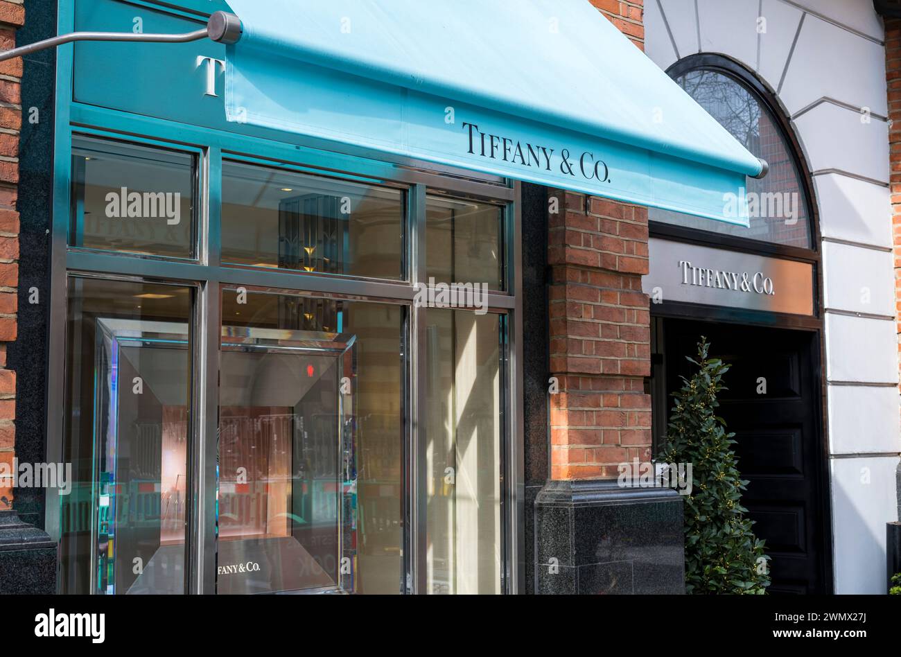 Tiffany and Co, gioielleria di fascia alta, Sloan Square, Londra, Inghilterra, REGNO UNITO, REGNO UNITO. Foto Stock