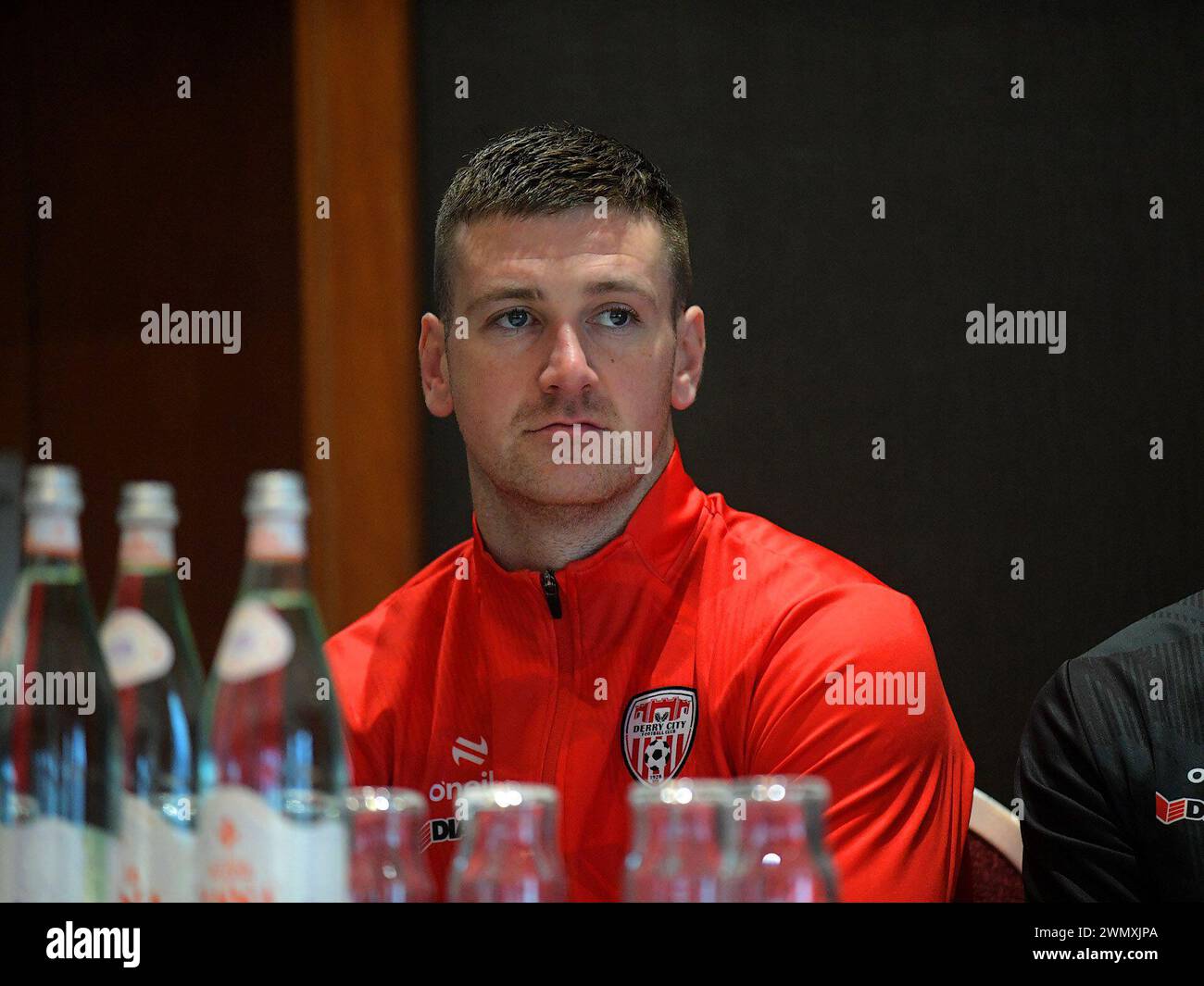 Il capitano del Derry City Football Club Patrick McEleney al Fans Forum tenutosi nel City Hotel, Derry febbraio 2024. Foto: George Sweeney/Alamy Foto Stock