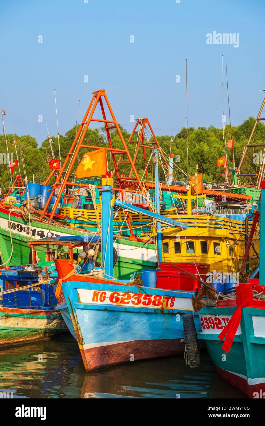 Vietnam, Delta del Mekong, provincia di Kien Giang, ha Tien, porto sul fiume Giang Thanh Foto Stock