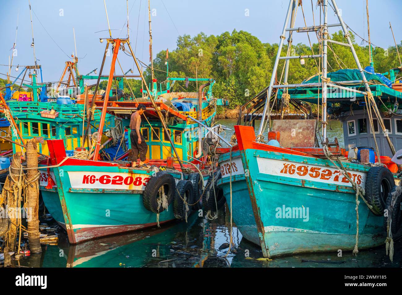Vietnam, Delta del Mekong, provincia di Kien Giang, ha Tien, porto sul fiume Giang Thanh Foto Stock