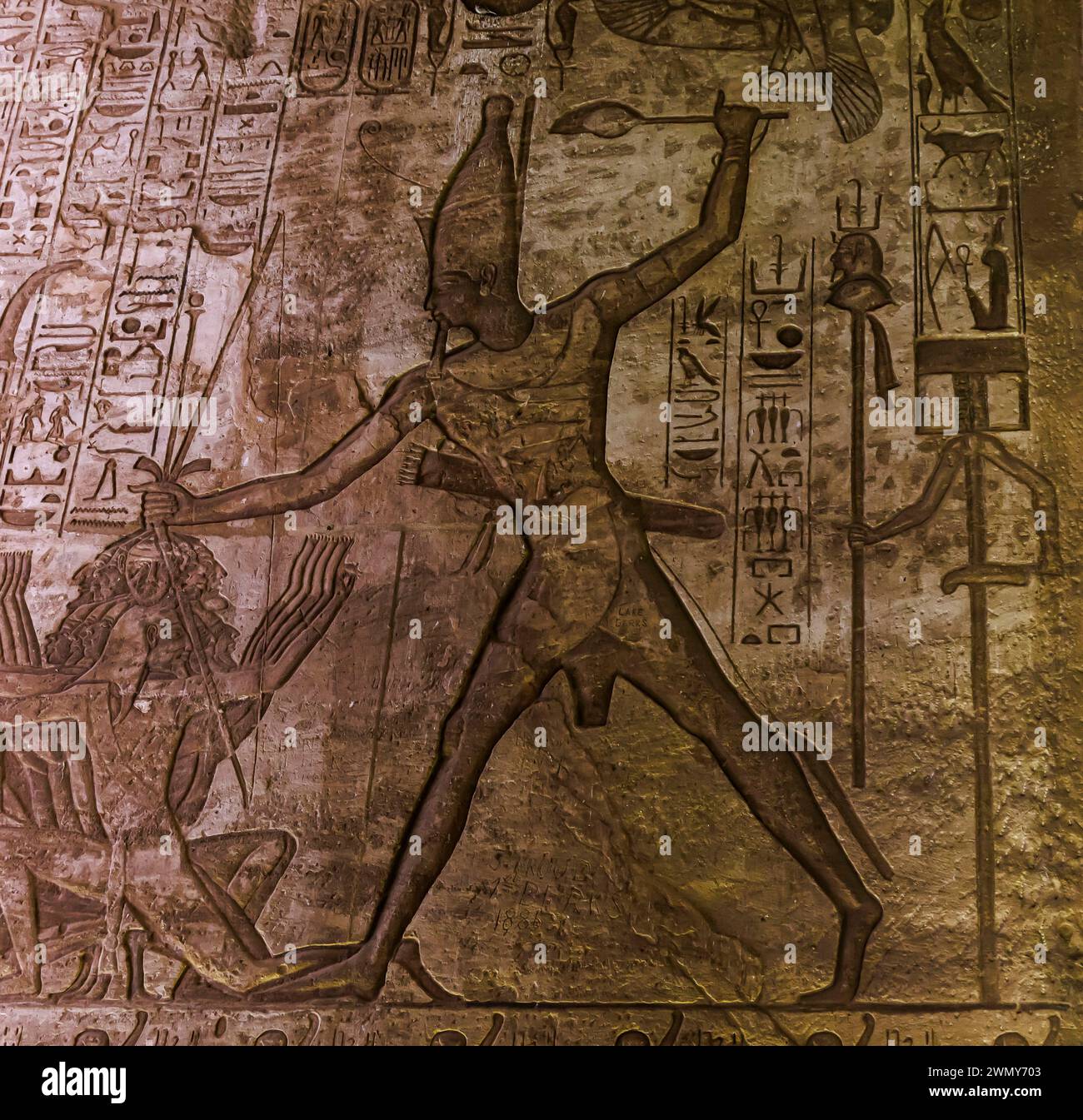 Egitto, Abu Simbel, monumenti nubiani da Abu Simbel a file, patrimonio dell'umanità dell'UNESCO, tempio Ramses II, Ramses II sottomettendo l'ennem Foto Stock