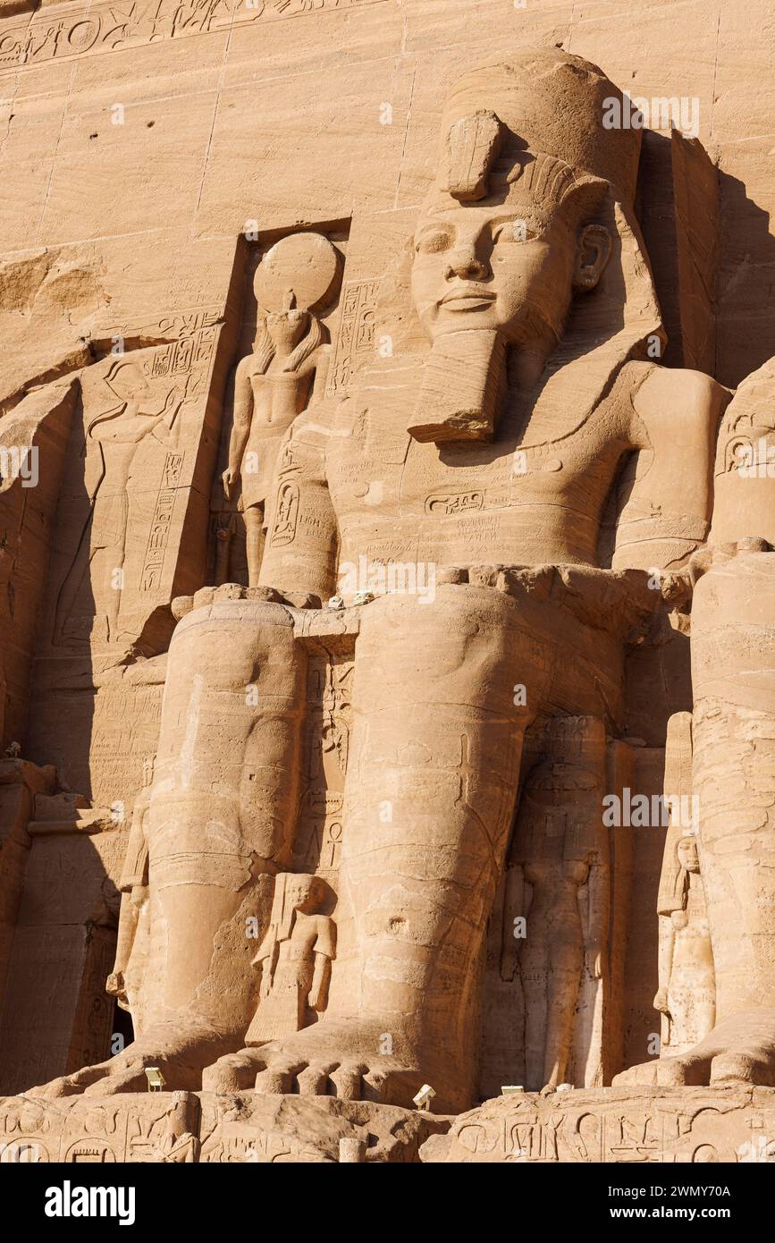 Egitto, Abu Simbel, monumenti nubiani da Abu Simbel a file, patrimonio mondiale dell'UNESCO, tempio Ramses II Foto Stock