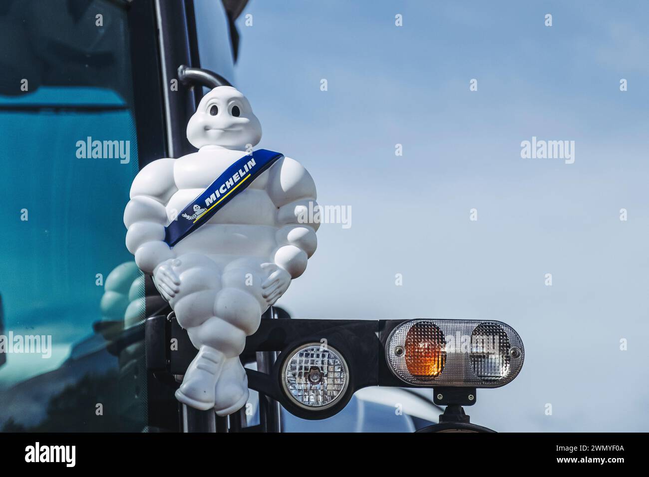 Valence, Francia - 22 settembre 2023 - marchio di fabbrica francese di pneumatici Michelin Foto Stock