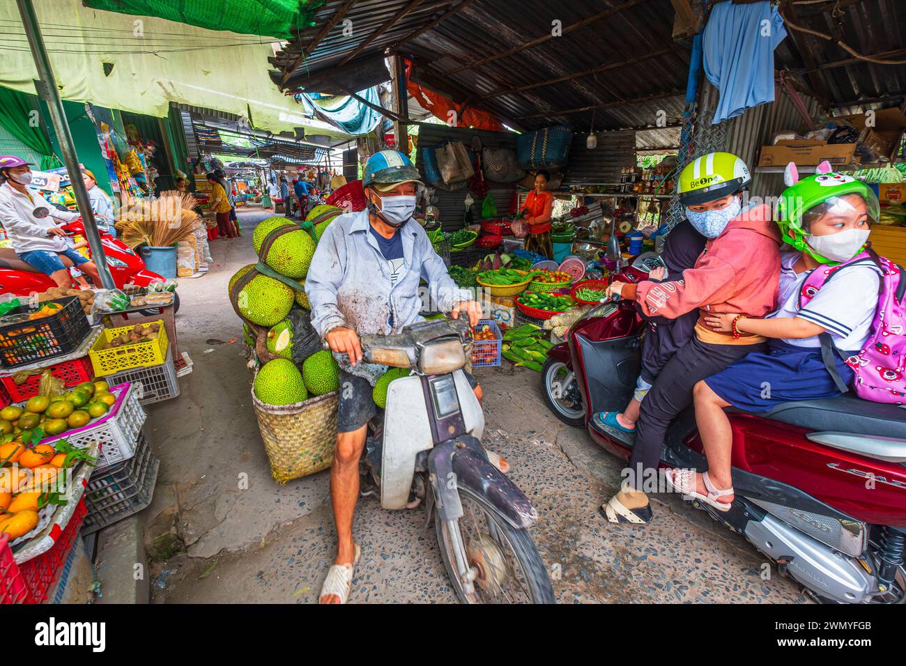 Vietnam, Delta del Mekong, provincia di Tien Giang, isola di Tan Phong, il mercato al centro dell'isola Foto Stock