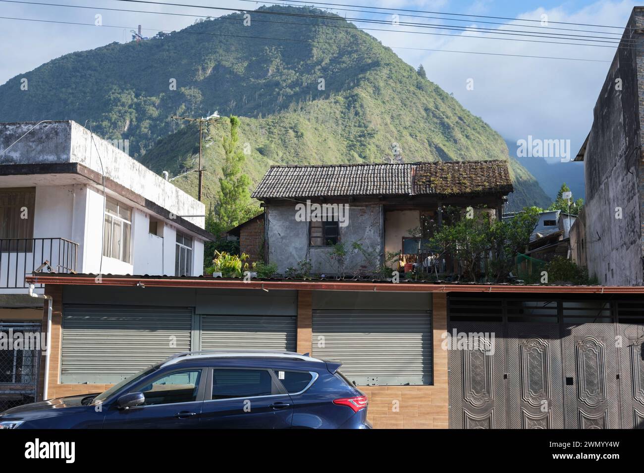 Tipici vecchi edifici a Banos de Agua Santa, Ecuador Foto Stock