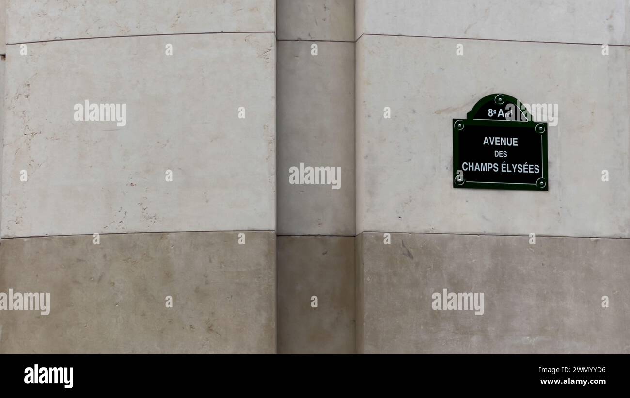 La strada più famosa e costosa degli Champs Elysees di Parigi, Francia Foto Stock