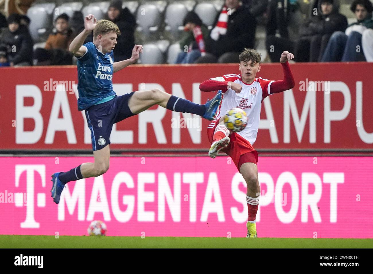 Monaco, Germania. 28 febbraio 2024. Monaco di Baviera - Jan Plug of Feyenoord O19 durante il round dei 16 della UEFA Youth League tra Bayern Munchen O19 e Feyenoord O19 al FC Bayern Campus il 28 febbraio 2024 a Monaco di Baviera, Germania. Credito: Foto Box to Box/Alamy Live News Foto Stock