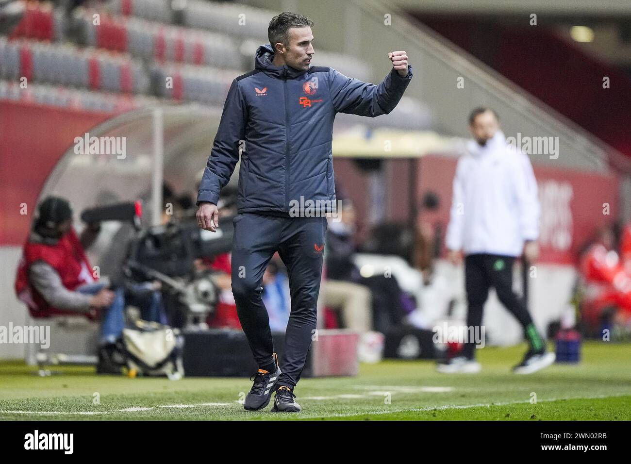 Monaco, Germania. 28 febbraio 2024. Monaco di Baviera - allenatore del Feyenoord O19 Robin van Persie durante il turno dei 16 della UEFA Youth League tra Bayern Munchen O19 e Feyenoord O19 al FC Bayern Campus il 28 febbraio 2024 a Monaco di Baviera, Germania. Credito: Foto Box to Box/Alamy Live News Foto Stock