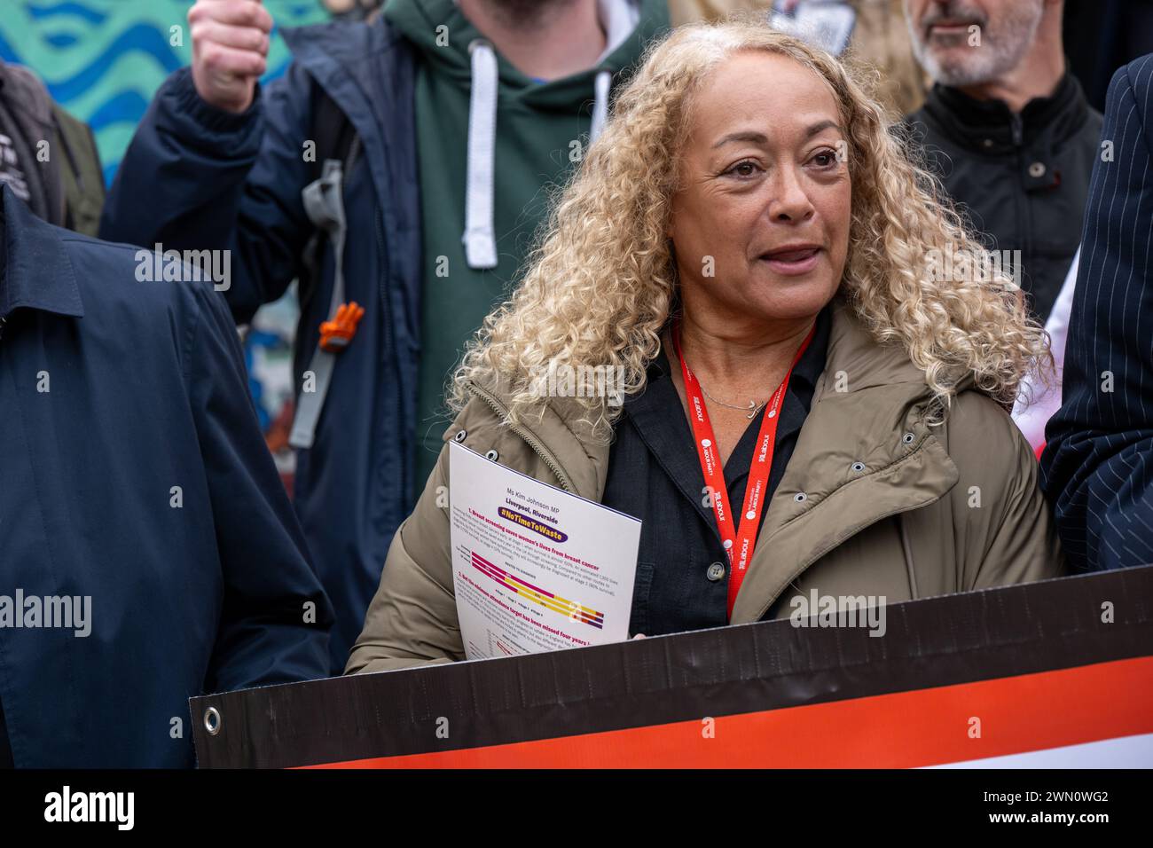 Londra, Regno Unito. 28 febbraio 2024. Raduno del National Union of Rail, Maritime and Transport Workers (RMT) a Old Palace Yard, sulla disputa dei lavoratori ferroviari in corso Kim Johnson, credito: Ian Davidson/Alamy Live News Foto Stock