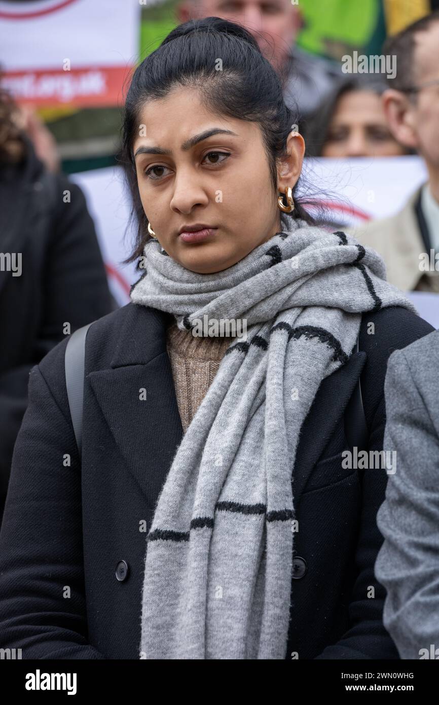 Londra, Regno Unito. 28 febbraio 2024. Raduno del National Union of Rail, Maritime and Transport Workers (RMT) a Old Palace Yard, sulla disputa dei lavoratori ferroviari in corso Zarah Sultana credito: Ian Davidson/Alamy Live News Foto Stock
