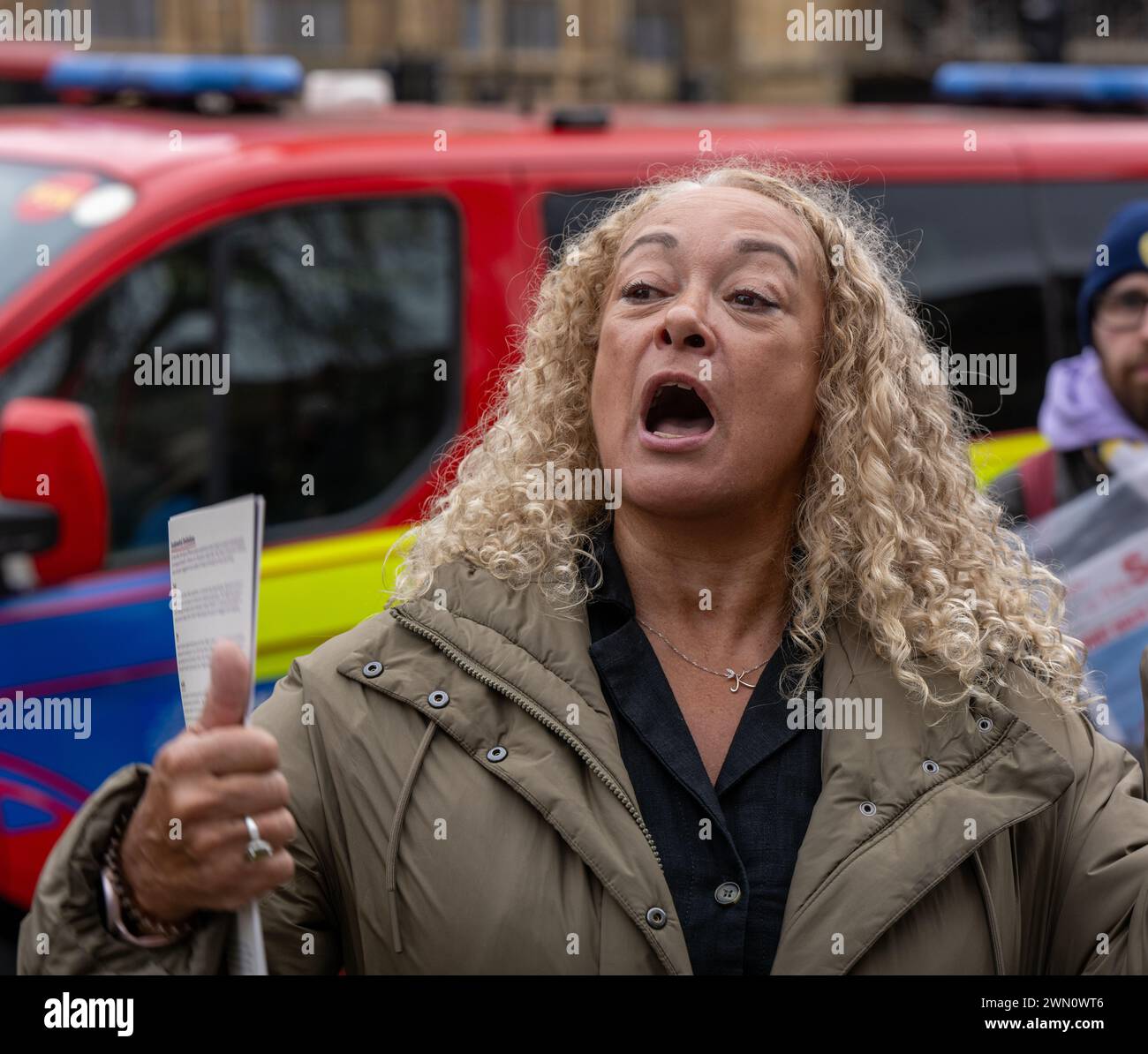 Londra, Regno Unito. 28 febbraio 2024. Raduno del National Union of Rail, Maritime and Transport Workers (RMT) a Old Palace Yard, sulla disputa dei lavoratori ferroviari in corso kim johnson credito: Ian Davidson/Alamy Live News Foto Stock