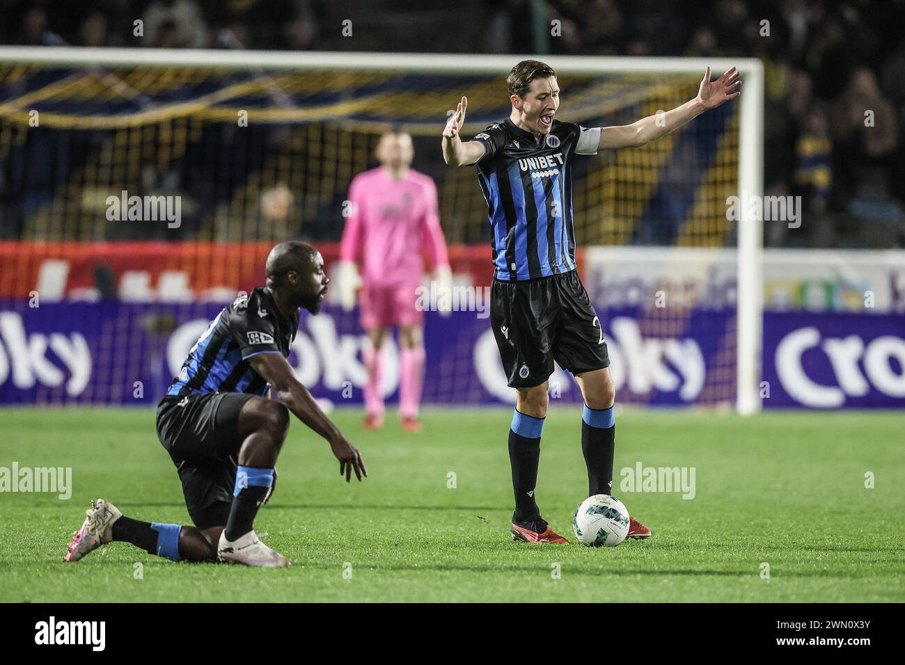 Brugge, Belgio. 28 febbraio 2024. Hans Vanaken del Club reagisce durante una partita di calcio tra e Royale Union Saint-Gilloise, mercoledì 28 febbraio 2024 a Bruxelles, tappa di ritorno delle semifinali della Croky Cup. Il Brugge ha vinto la prima partita nel 2-1. BELGA PHOTO BRUNO FAHY credito: Belga News Agency/Alamy Live News Foto Stock