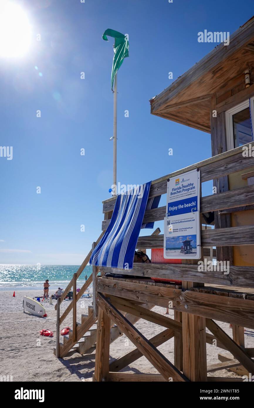 USA Florida Florida Florida Sarasota Lido Key Lido Beach bagnino in una giornata di sole Foto Stock