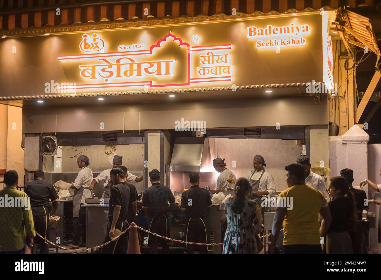 Chiosco di cibo Bademiya Colaba Mumbai Bombay Maharashtra India Foto Stock